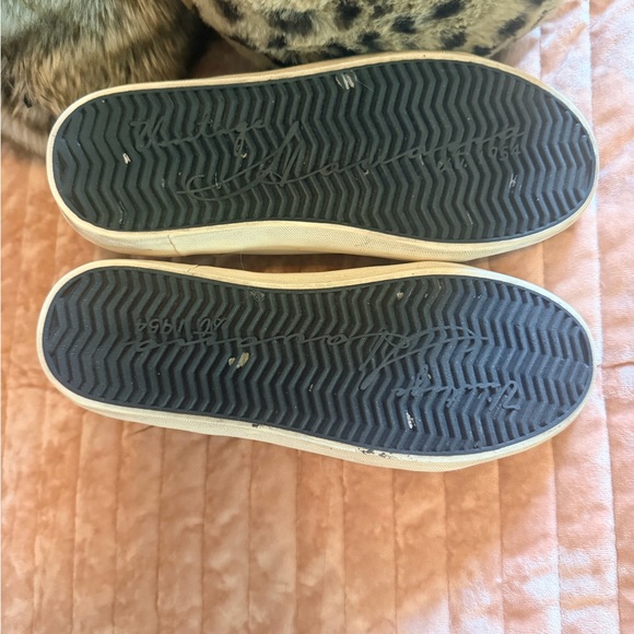 Vintage Havana White and Purple Lace-Up Sneakers - Picture 4 of 4